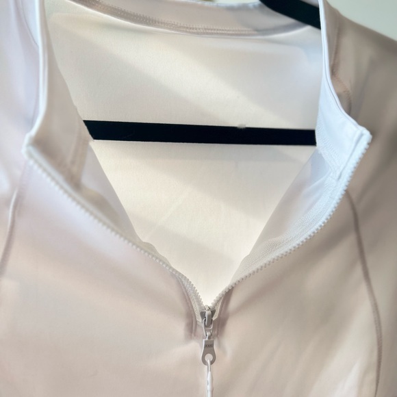 Halara size m - Picture 7 of 10